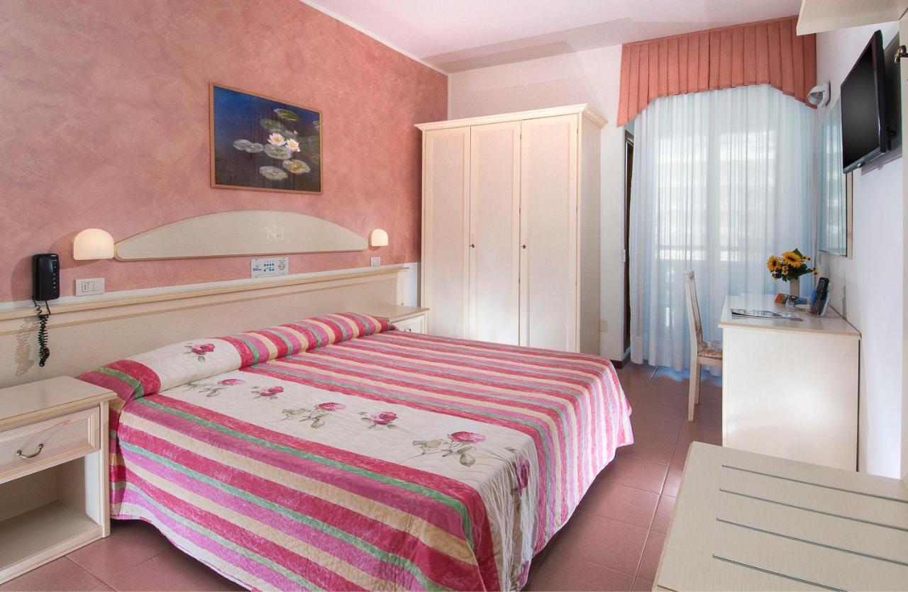 Hotel Napoleon Gabicce Mare Exterior foto